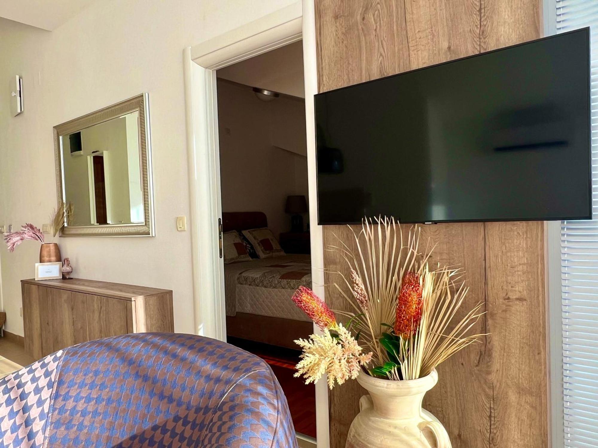 Appartamento Acacia Hill B8 Ðenovići Esterno foto