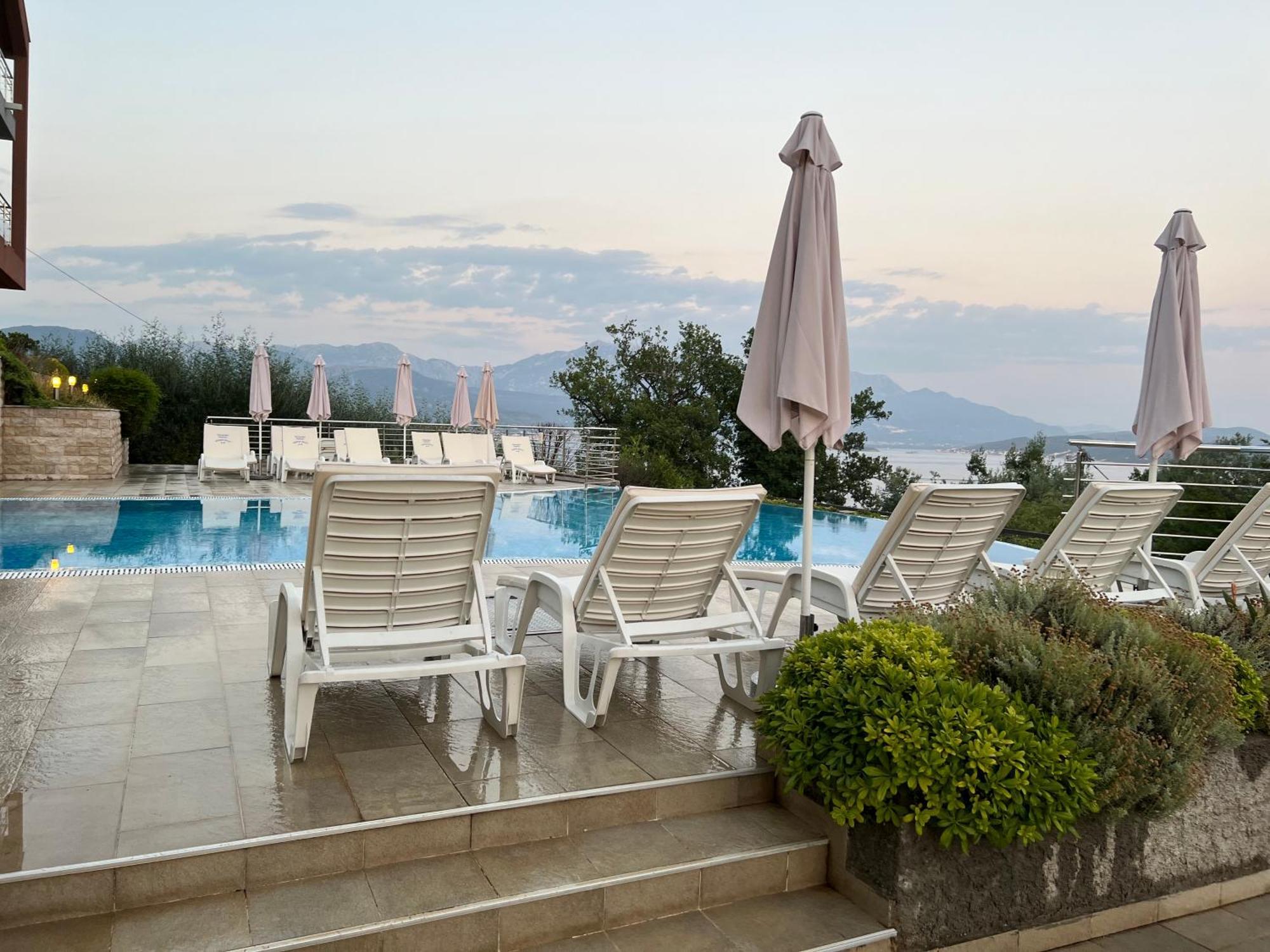 Appartamento Acacia Hill B8 Ðenovići Esterno foto