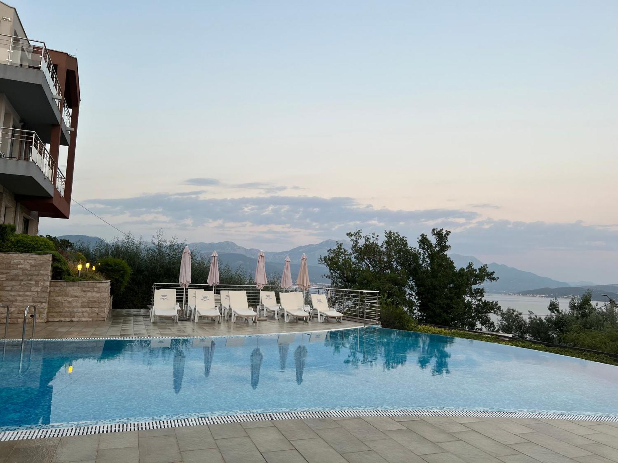 Appartamento Acacia Hill B8 Ðenovići Esterno foto